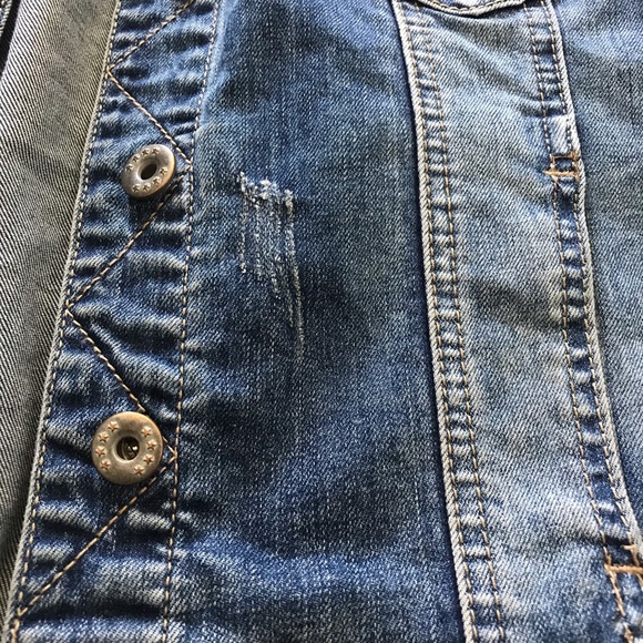 Denim jacket - Picture 2 of 6